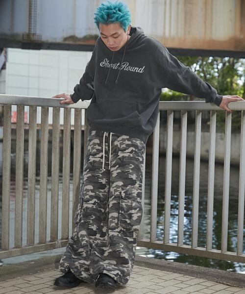 SHORT ROUND（ショートラウンド）の「SHORT ROUND/ピグメントラメグラフィックプルパーカー（パーカー・メンズ・ブラウン/スミクロ・LARGE/MEDIUM）」の3枚目の写真