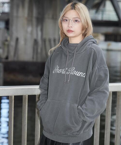 SHORT ROUND（ショートラウンド）の「SHORT ROUND/ピグメントラメグラフィックプルパーカー（パーカー・メンズ・ブラウン/スミクロ・LARGE/MEDIUM）」の18枚目の写真