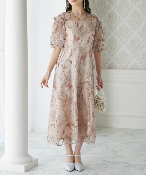 Jolie et Jolie(ジョリーエジョリー)の「パフスリーブ花柄刺繍ワンピースドレス(ドレス・レディース・ピンクベージュ/ブラック/ブルーグレー・3L/LL/L/M)」の15枚目の写真
