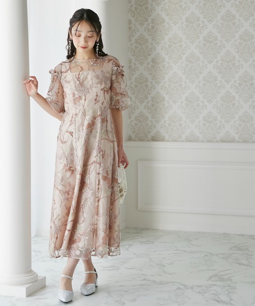 Jolie et Jolie(ジョリーエジョリー)の「パフスリーブ花柄刺繍ワンピースドレス(ドレス・レディース・ピンクベージュ/ブラック/ブルーグレー・3L/LL/L/M)」の18枚目の写真