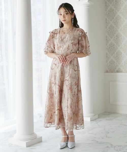 Jolie et Jolie(ジョリーエジョリー)の「パフスリーブ花柄刺繍ワンピースドレス(ドレス・レディース・ピンクベージュ/ブラック/ブルーグレー・3L/LL/L/M)」の21枚目の写真