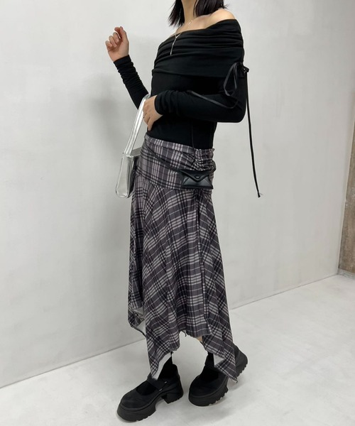 mebole(メボレ)の「アンバランスチェックスカート(スカート・レディース・グレー・FREE)」の19枚目の写真