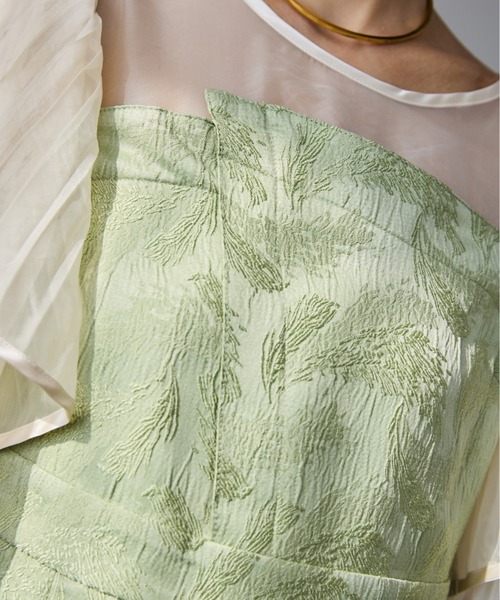 AIC.（エーアイシー）の「ラッフルスリーブロングワンピース（ワンピース・レディース・グレー/グリーン・FREE）」の4枚目の写真