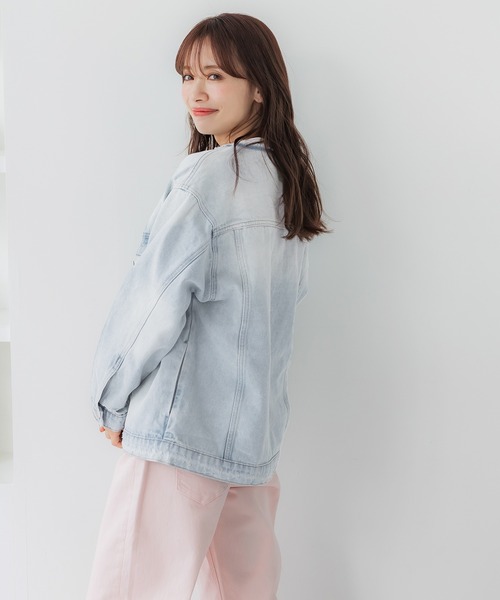 coca(coca)(コカ)の「ノーカラーデニムジャケット(デニムジャケット・レディース・ライトブルー・M/L)」の2枚目の写真