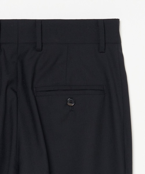 INSCRIRE(アンスクリア)の「Wool Rollup Slacks(スラックス・メンズ・ブラック/ストライプ・2/3)」の7枚目の写真