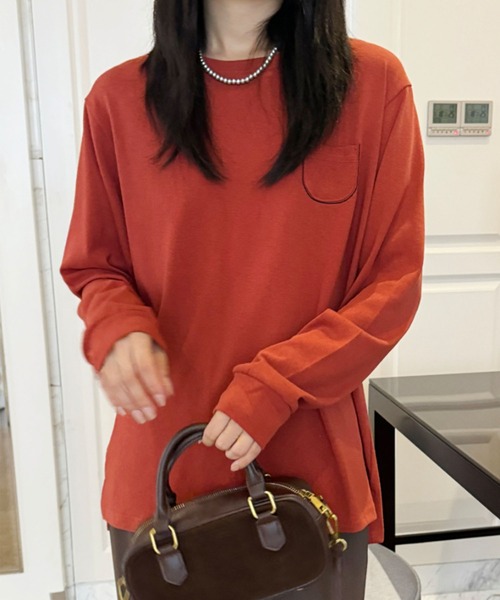 aimoha（アイモハ）の「ポケット付きシンプルロングスリーブTシャツ（Tシャツ/カットソー・レディース・ブラック/ダークグレー/オレンジ/イエロー/ホワイト・FREE）」の8枚目の写真