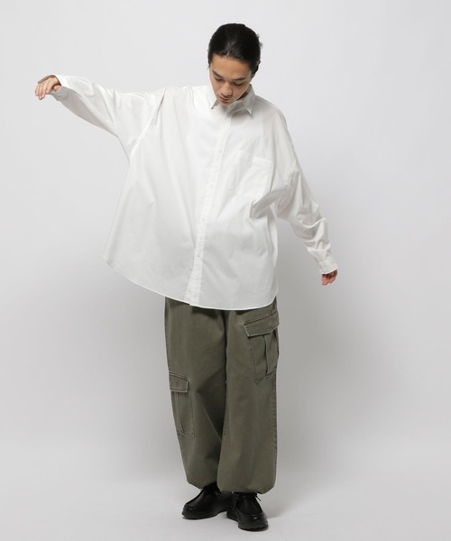 niko and...（ニコアンド）の「イージーケア無地ロングスリーブシャツ（シャツ/ブラウス・メンズ・オフホワイト/サックスブルー・MEDIUM/BIG(L)）」の12枚目の写真