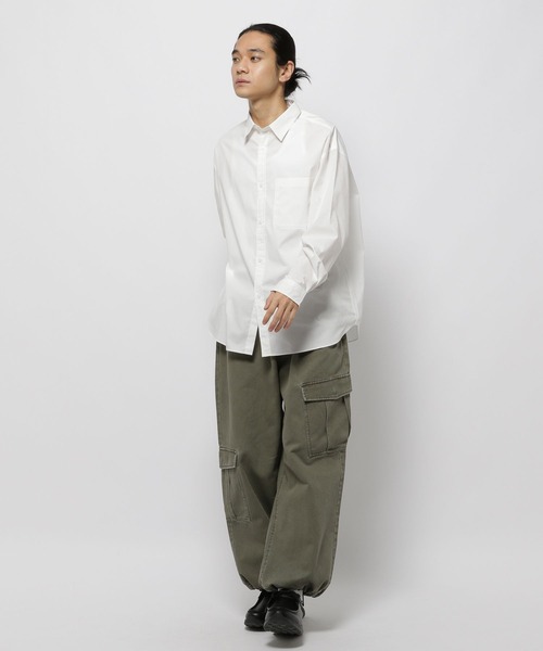 niko and...（ニコアンド）の「イージーケア無地ロングスリーブシャツ（シャツ/ブラウス・メンズ・オフホワイト/サックスブルー・MEDIUM/BIG(L)）」の16枚目の写真