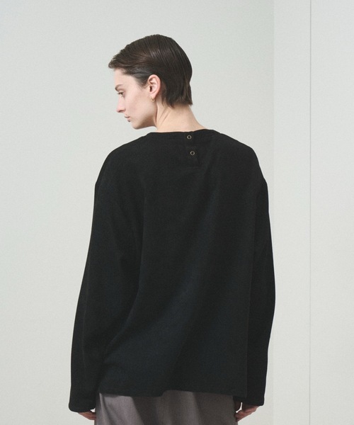 TROVE（トローヴ）の「TROVE 2025SS / MICRO SUEDE PULLOVER（シャツ/ブラウス・メンズ・ブラック/アッシュグレー・1/3）」の5枚目の写真