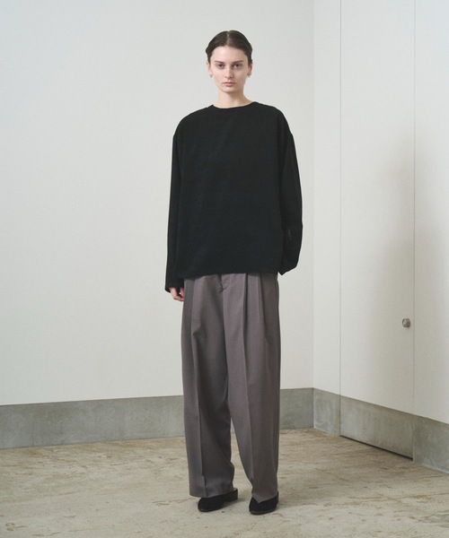 TROVE（トローヴ）の「TROVE 2025SS / MICRO SUEDE PULLOVER（シャツ/ブラウス・メンズ・ブラック/アッシュグレー・1/3）」の6枚目の写真