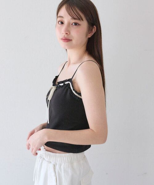 OLIVE des OLIVE（オリーブデオリーブ）の「フリルキャミ（キャミソール・レディース・ブラック/ブルー/レッド/オフホワイト・FREE）」の22枚目の写真