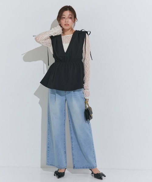 Pierrot(ピエロ)の「袖シャーリングレースカットソー(Tシャツ/カットソー・レディース・ブラック/アイボリー・M/L)」の11枚目の写真