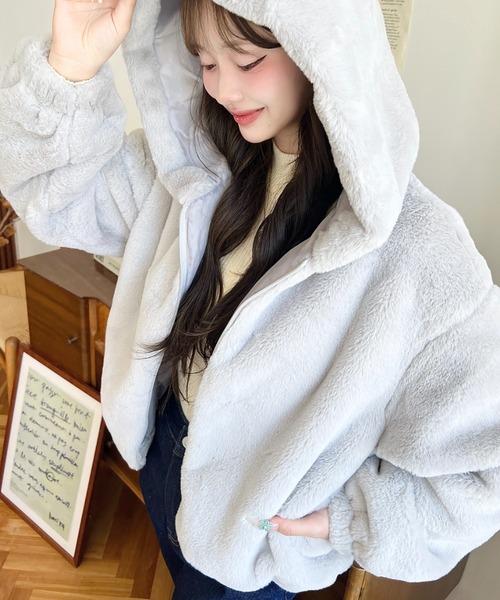 セール】ショート丈ジップパーカーフェイクファーブルゾン（パーカー