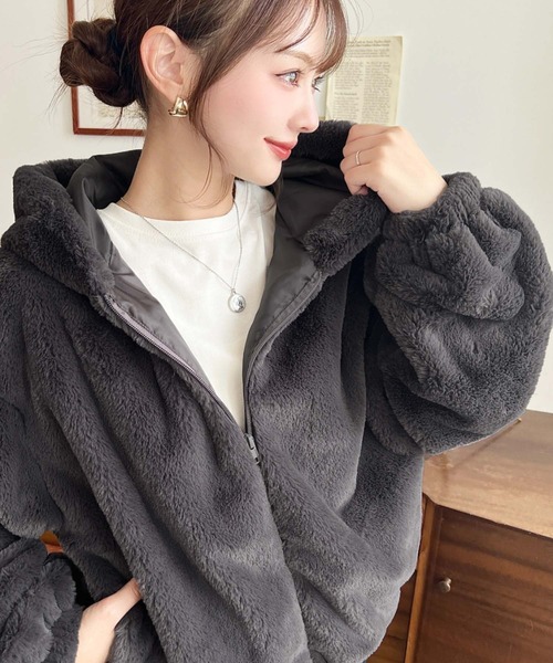 セール】ショート丈ジップパーカーフェイクファーブルゾン（パーカー