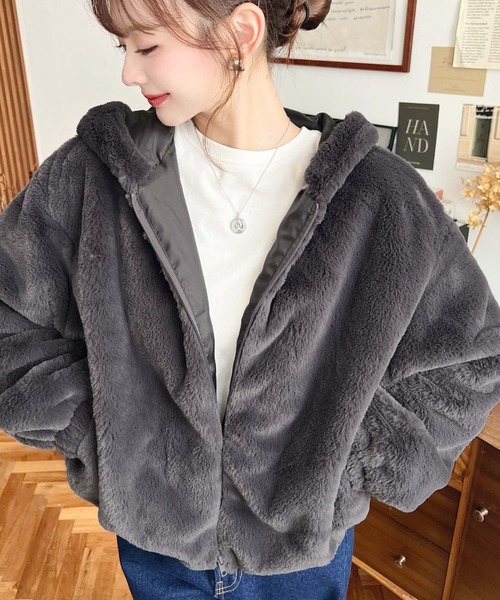セール】ショート丈ジップパーカーフェイクファーブルゾン（パーカー