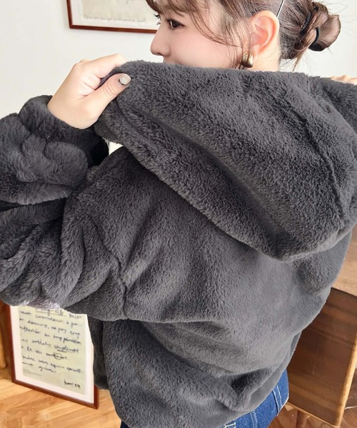 セール】ショート丈ジップパーカーフェイクファーブルゾン（パーカー