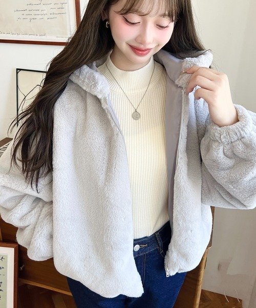 セール】ショート丈ジップパーカーフェイクファーブルゾン（パーカー