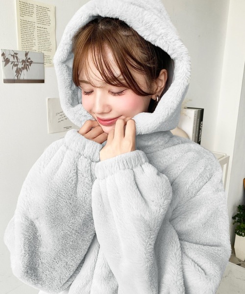 セール】ショート丈ジップパーカーフェイクファーブルゾン（パーカー