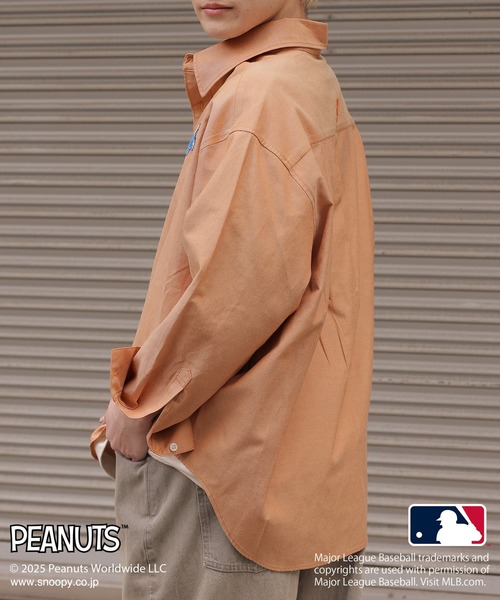DOUBLE NAME（ダブルネーム）の「MLB×PEANUTSコラボワッペンオックスシャツ/ドジャース・ヤンキース・パドレス・メッツ/ピーナッツ/ユニセックス（シャツ/ブラウス・レディース・オレンジ/ブラウン/ライトグレー/オフホワイト・FREE）」の22枚目の写真