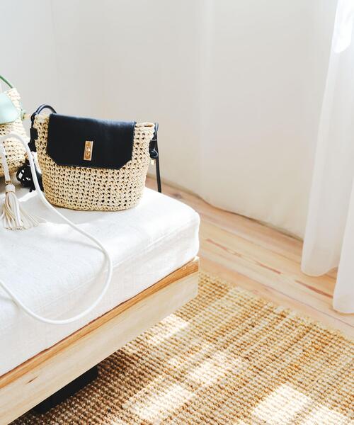 RODE SKO（ロデスコ）の「ペーパーコンビショルダーバッグ（ショルダーバッグ・レディース・ナチュラル/キャメル/ベージュ系その他・ONE）」の11枚目の写真