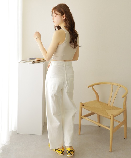 LAULEN(ローレン)の「rib cropped bra top /アメスリ リブ クロップドタンク(タンクトップ・レディース・ベージュ/ホワイト/ブラック/チャコールグレー・FREE)」の10枚目の写真