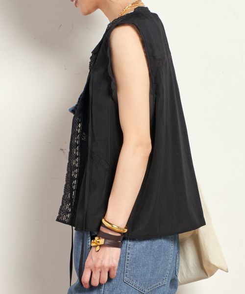 PROVOKE (プロヴォーク)の「【PROVOKE/プロヴォーク】embroidery Nosleeve blouse(シャツ/ブラウス・レディース・ブラック・FREE)」の2枚目の写真