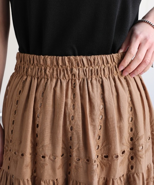 ap retro(アプレトロ)の「スカラップ刺繍ティアードスカート / レーススカート《動画あり》(スカート・レディース・ブラック/アイボリー/ブラウン/ホワイト/ホワイト系その他2/ブラック系その他/ホワイト系その他・FREE)」の10枚目の写真