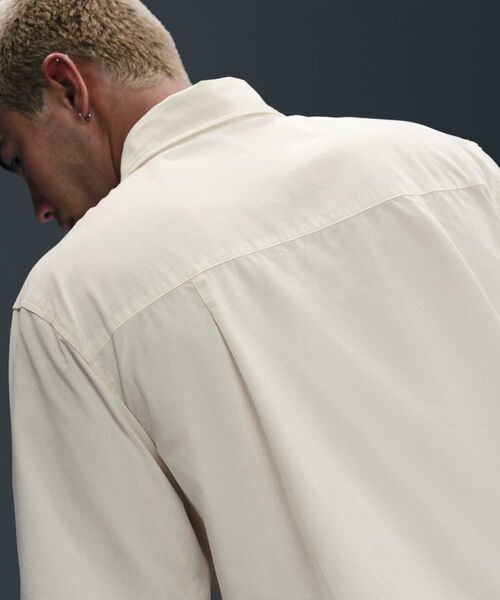 NIKE（ナイキ）の「ナイキ クラブ メンズ ショートスリーブ ボタンダウン シャツ / Nike Club Men's Short-Sleeve Button-Down Shirt HJ2030-133 Sail（シャツ/ブラウス・メンズ・クリーム・L/M/S/2XL/XL）」の5枚目の写真