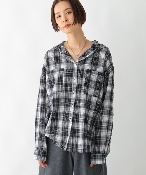 LEPSIM(レプシィム)の「チェック羽織りフーディー 323441(シャツ/ブラウス・レディース・ブラック/ブルー/ベージュ系その他・FREE)」の4枚目の写真