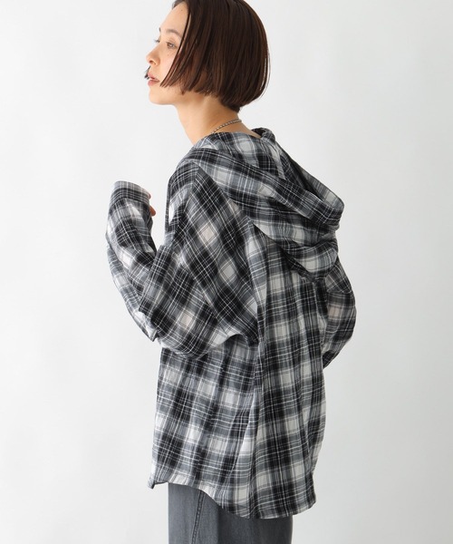 LEPSIM(レプシィム)の「チェック羽織りフーディー 323441(シャツ/ブラウス・レディース・ブラック/ブルー/ベージュ系その他・FREE)」の6枚目の写真