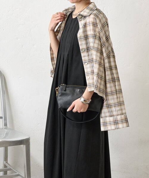 Jena espace merveilleux（ジェナ　エスパスメルヴェイユ）の「【美シルエット】フロントタックワンピース（ワンピース・レディース・ブラック/チャコールグレー/レッド・FREE）」の12枚目の写真