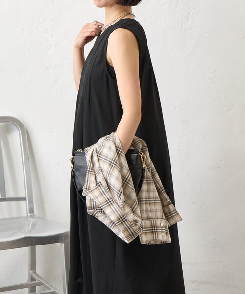 Jena espace merveilleux（ジェナ　エスパスメルヴェイユ）の「【美シルエット】フロントタックワンピース（ワンピース・レディース・ブラック/チャコールグレー/レッド・FREE）」の15枚目の写真