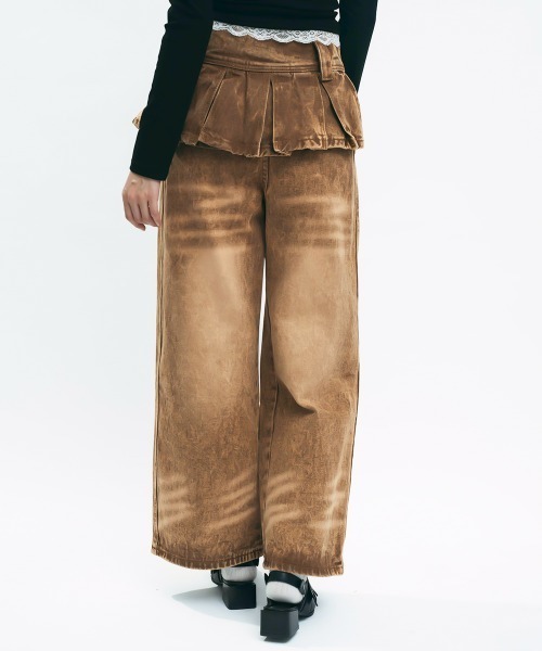 Clum(クルム)の「Brown wash skirt docking denim pants / ブラウンウォッシュスカートドッキングデニムパンツ(デニムパンツ・レディース・ブラウン・MEDIUM/SMALL)」の5枚目の写真