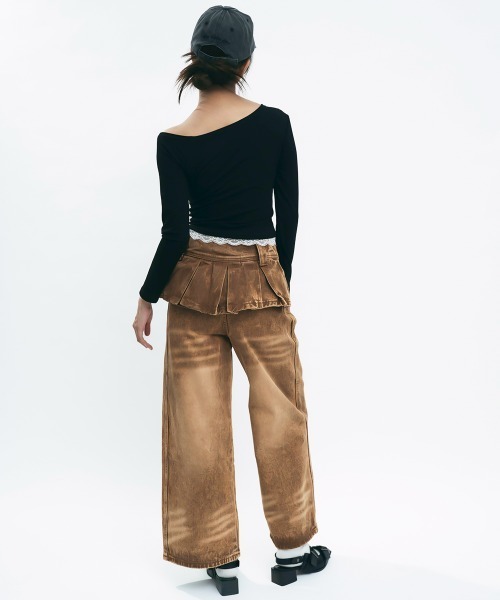 Clum(クルム)の「Brown wash skirt docking denim pants / ブラウンウォッシュスカートドッキングデニムパンツ(デニムパンツ・レディース・ブラウン・MEDIUM/SMALL)」の11枚目の写真