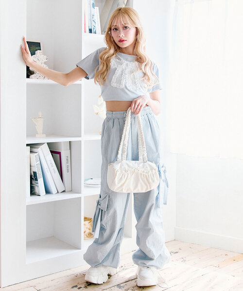 OLIVE des OLIVE(オリーブデオリーブ)の「リボンTシャツ(Tシャツ/カットソー・レディース・ネイビー/サックスブルー/オフホワイト・FREE)」の11枚目の写真