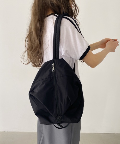 LOVALOT(ラバロット)の「大容量ナイロンリュック(バックパック/リュック・レディース・Black/Beige/グレー・FREE)」の9枚目の写真