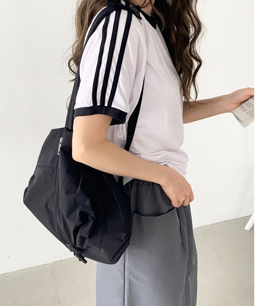 LOVALOT(ラバロット)の「大容量ナイロンリュック(バックパック/リュック・レディース・Black/Beige/グレー・FREE)」の10枚目の写真