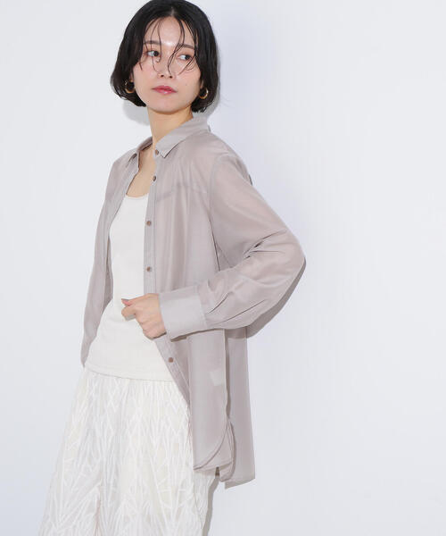 N.(N. Natural Beauty Basic)(エヌエヌナチュラルビューティーベーシック)の「シアーオーバーシャツ(シャツ/ブラウス・レディース・ベージュ/ブルー系その他/ピンク系その他・MEDIUM)」の2枚目の写真