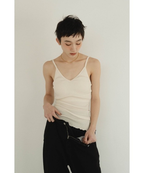 Knuth Marf(クヌースマーフ)の「cup in vneck camisole(キャミソール・レディース・ホワイト/ブラック・FREE)」の9枚目の写真