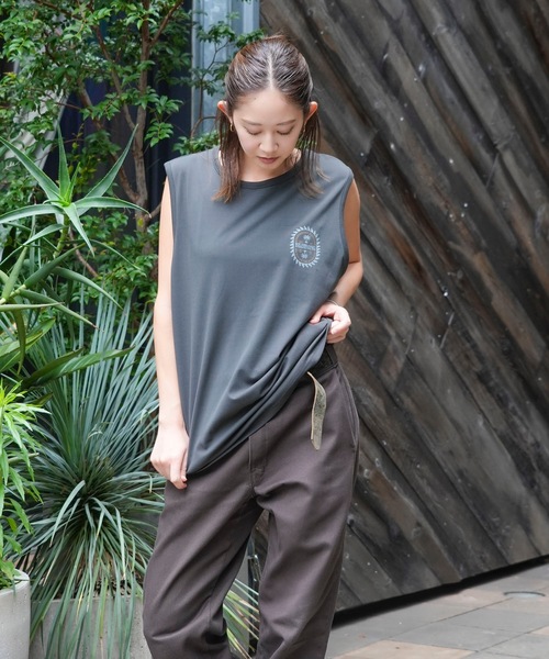 BILLABONG(ビラボン)の「BILLABONG メンズ SOFFTY TANK サーフタンクトップ 【2025年夏モデル】/ビラボン水陸両用UVケア伸縮速乾タンクトップラッシュガード(タンクトップ・メンズ・オフホワイト/レッド系その他・X-LARGE/LARGE/MEDIUM)」の21枚目の写真