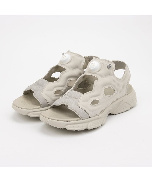 Reebok（リーボック）の「インスタ ポンプフューリー サンダル / INSTAPUMP FURY SANDAL（サンダル・メンズ・ブラック/ホワイト/ブラック×ホワイト/アイボリー・23.0cm/24.0cm/25.0cm/26.0cm/27.0cm/28.0cm/29.0cm/30.0cm）」の18枚目の写真