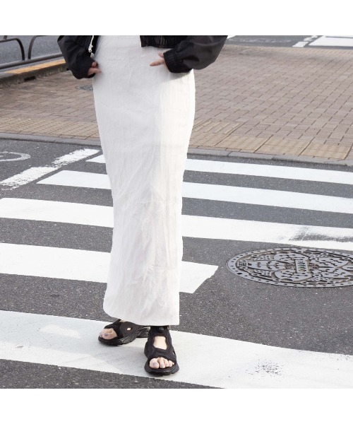 Reebok（リーボック）の「インスタ ポンプフューリー サンダル / INSTAPUMP FURY SANDAL（サンダル・メンズ・ブラック/ホワイト/ブラック×ホワイト/アイボリー・23.0cm/24.0cm/25.0cm/26.0cm/27.0cm/28.0cm/29.0cm/30.0cm）」の11枚目の写真