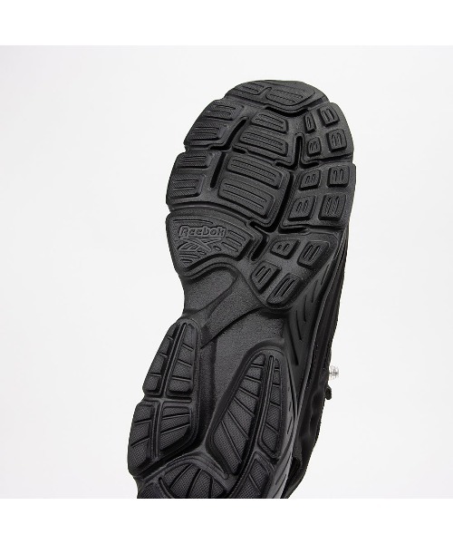 Reebok（リーボック）の「インスタ ポンプフューリー サンダル / INSTAPUMP FURY SANDAL（サンダル・メンズ・ブラック/ホワイト/ブラック×ホワイト/アイボリー・23.0cm/24.0cm/25.0cm/26.0cm/27.0cm/28.0cm/29.0cm/30.0cm）」の5枚目の写真