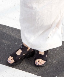 Reebok（リーボック）の「インスタ ポンプフューリー サンダル / INSTAPUMP FURY SANDAL（サンダル）」