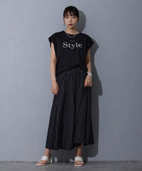 NICOLE white(ニコルホワイト)の「プリントTシャツ(Tシャツ/カットソー・レディース・ブラック/ラベンダー/オフホワイト・FREE)」の7枚目の写真