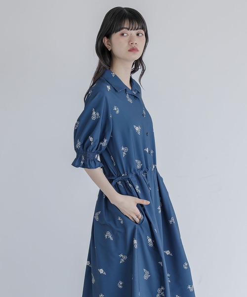 somari imagination(ソマリ イマジネーション)の「『花柄プリント半袖ワンピース』(ワンピース・レディース・チャコール/ブルー・2/1)」の19枚目の写真