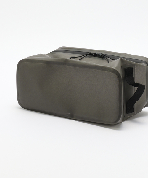 POLeR(ポーラー)の「【POLeR × TONEDTROUT】StreamR TPU Tackle Case(かごバッグ・メンズ・ブラック/カーキ/オレンジ系その他・FREE)」の6枚目の写真