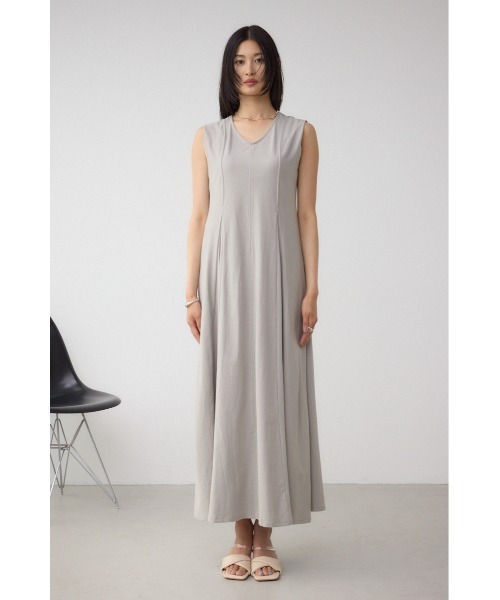 AZUL by moussy(アズールバイマウジー)の「ステッチフレアカットワンピース(ワンピース・レディース・グレー/ブラック/レッド・SMALL/MEDIUM)」の22枚目の写真