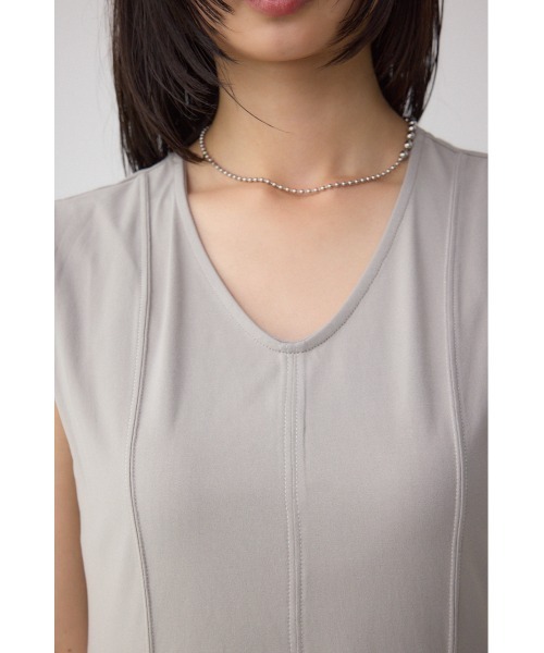 AZUL by moussy(アズールバイマウジー)の「ステッチフレアカットワンピース(ワンピース・レディース・グレー/ブラック/レッド・SMALL/MEDIUM)」の19枚目の写真