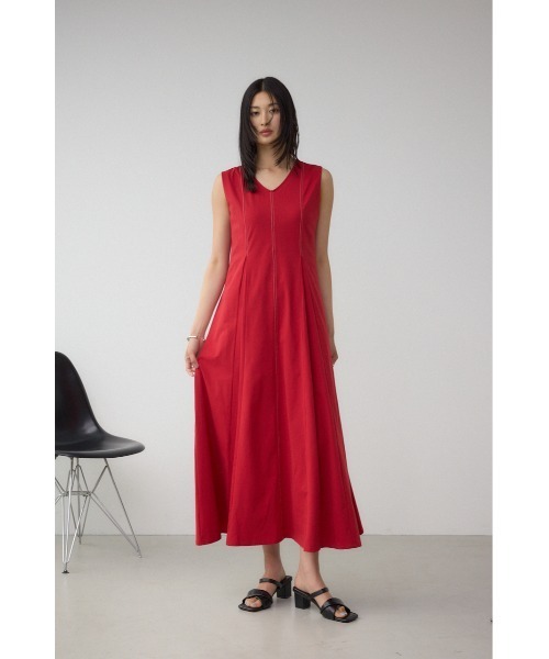 AZUL by moussy(アズールバイマウジー)の「ステッチフレアカットワンピース(ワンピース・レディース・グレー/ブラック/レッド・SMALL/MEDIUM)」の13枚目の写真